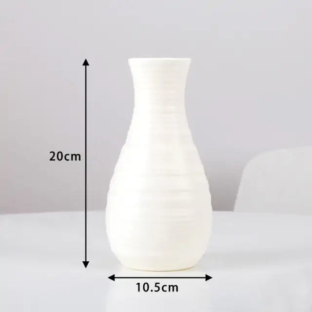 Layla Vases