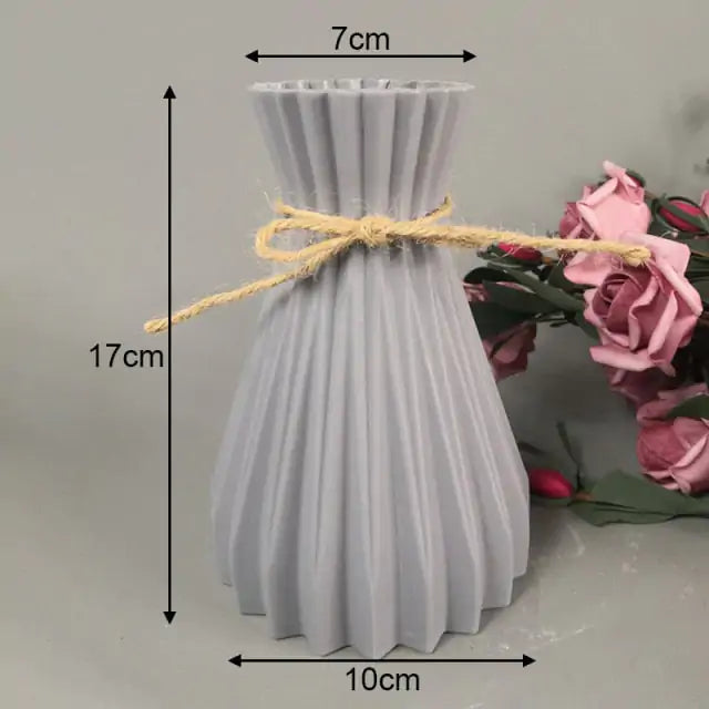 Layla Vases